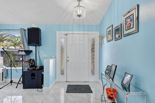 1121 SW Ivanhoe Street W, Port St. Lucie, Port St Lucie, FL 34983