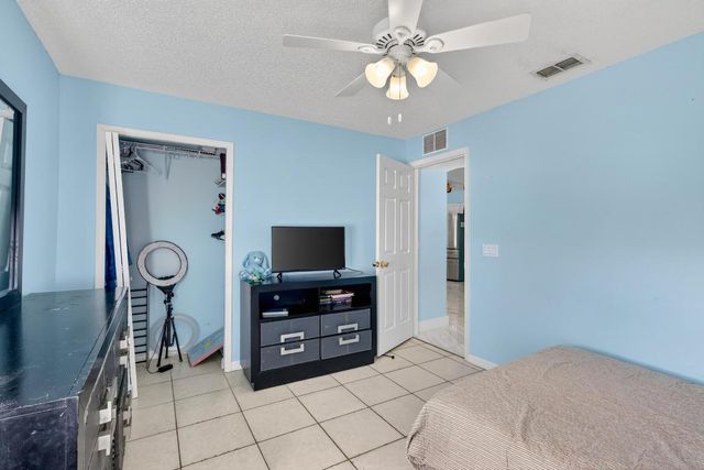 1121 SW Ivanhoe Street W, Port St. Lucie, Port St Lucie, FL 34983