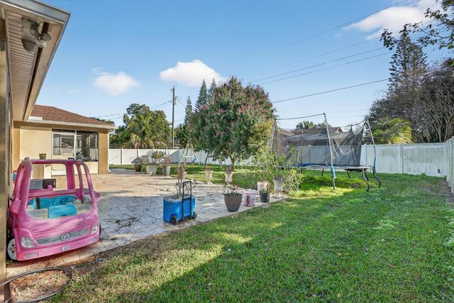 1121 SW Ivanhoe Street W, Port St. Lucie, Port St Lucie, FL 34983