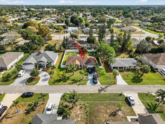 1121 SW Ivanhoe Street W, Port St. Lucie, Port St Lucie, FL 34983