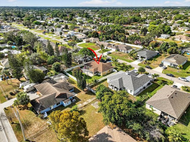 1121 SW Ivanhoe Street W, Port St. Lucie, Port St Lucie, FL 34983