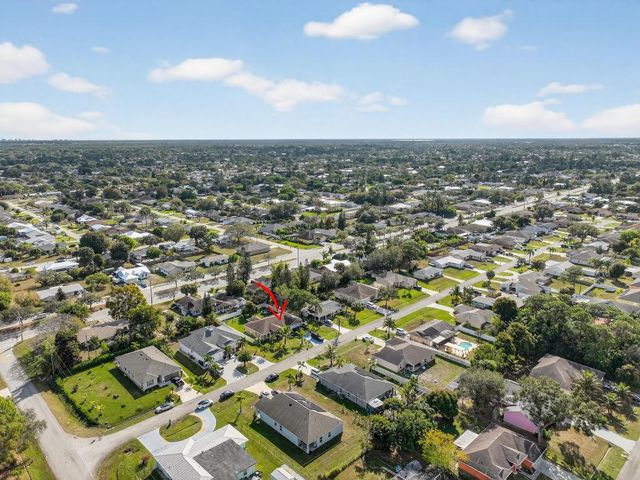 1121 SW Ivanhoe Street W, Port St. Lucie, Port St Lucie, FL 34983