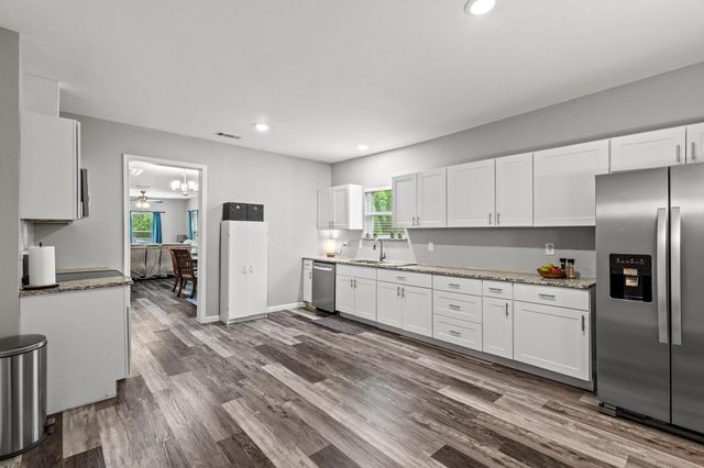 1425 E Cherry Street, Sherman, TX 75090