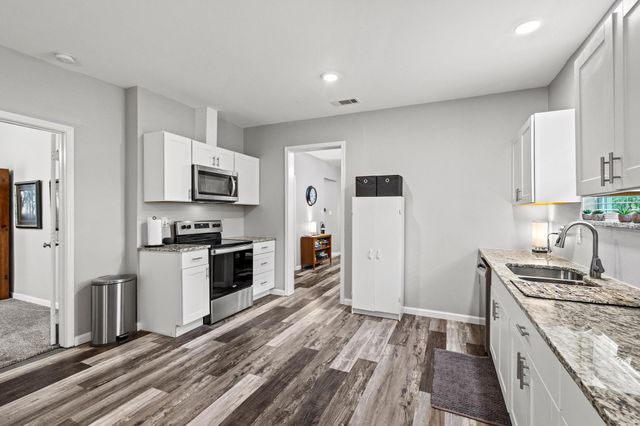 1425 E Cherry Street, Sherman, TX 75090