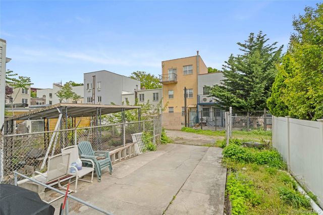 2325 24th Street, Astoria, NY 11105
