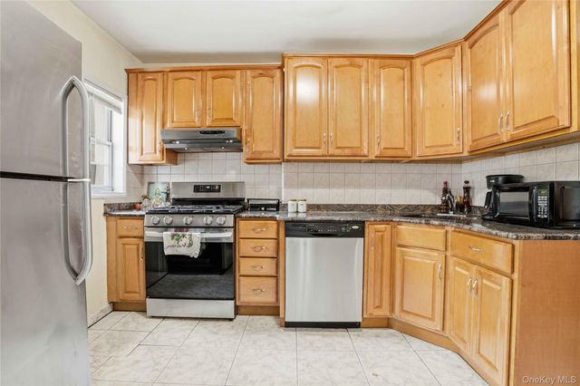 2325 24th Street, Astoria, NY 11105