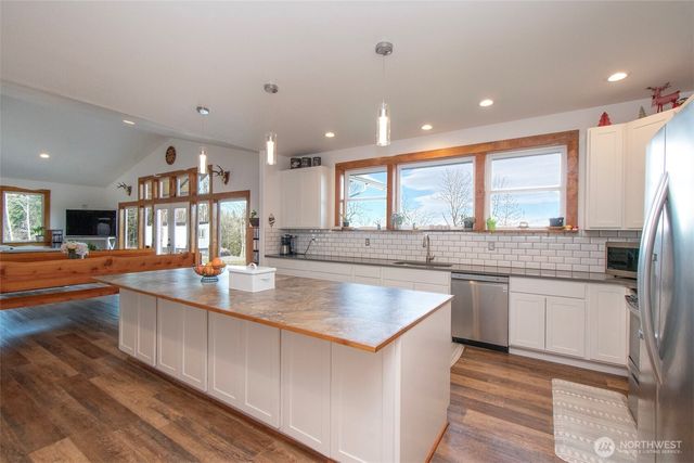 242 Watershed Road, Port Angeles, WA 98362