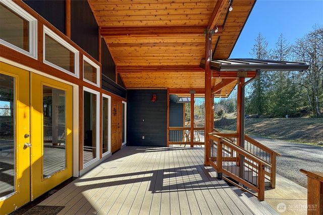 242 Watershed Road, Port Angeles, WA 98362