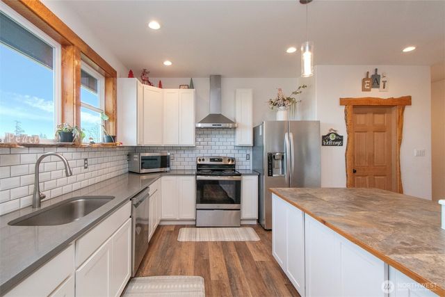 242 Watershed Road, Port Angeles, WA 98362