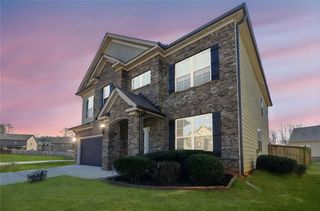 210 Palm Springs Circle, Fairburn, GA 30213