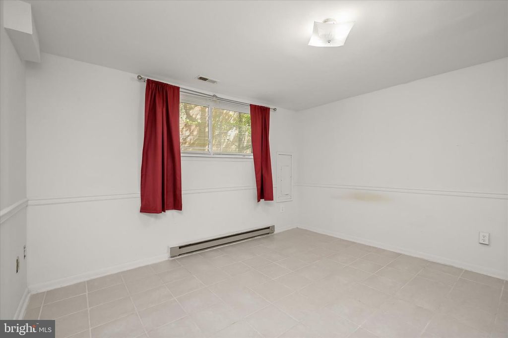 Image 41 of property listing at 9015 MOVING WATER LN, Columbia, MD 21046