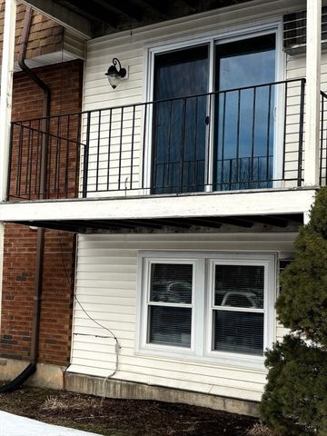 80 Damon Rd 8201, Northampton, MA 01060