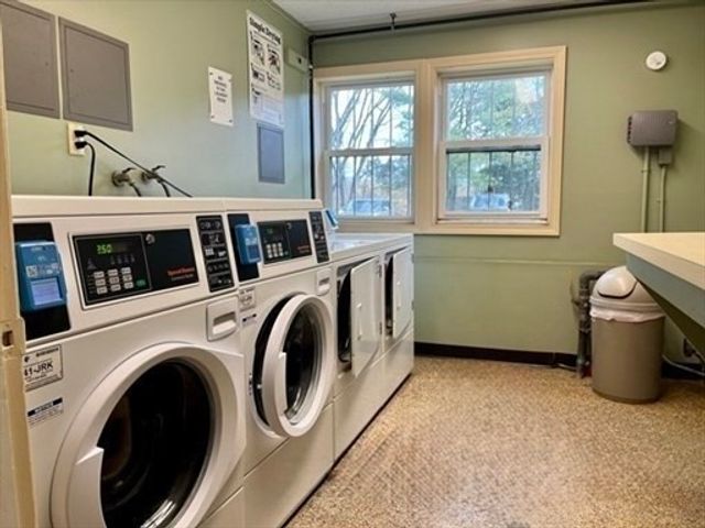 80 Damon Rd 8201, Northampton, MA 01060