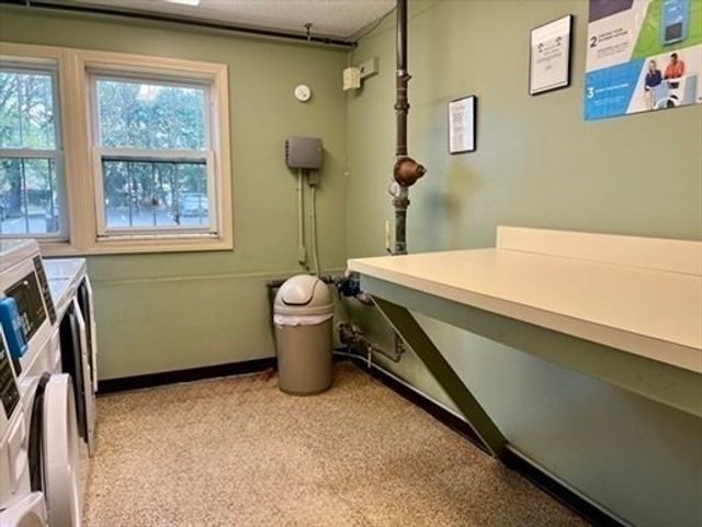 80 Damon Rd 8201, Northampton, MA 01060