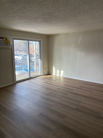 80 Damon Rd 8201, Northampton, MA 01060