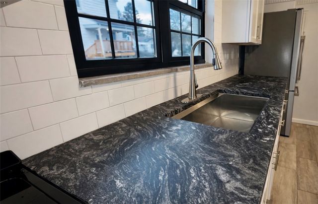 58 Evergreen Ter, Uniontown, PA 15401