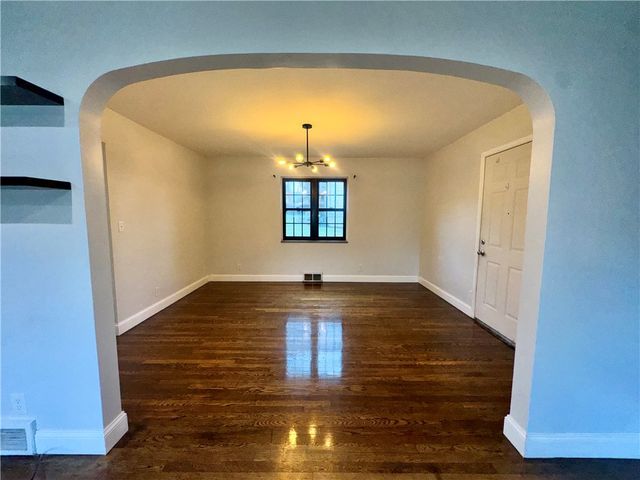 58 Evergreen Ter, Uniontown, PA 15401