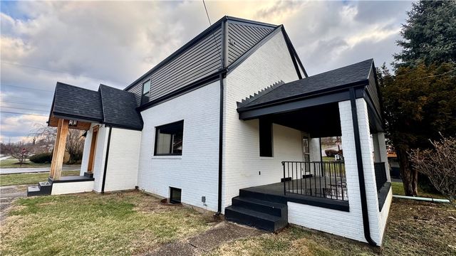 58 Evergreen Ter, Uniontown, PA 15401