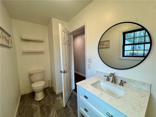 58 Evergreen Ter, Uniontown, PA 15401