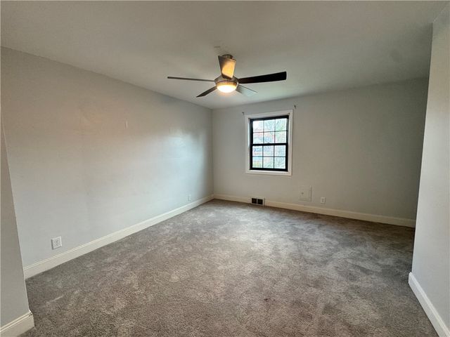 58 Evergreen Ter, Uniontown, PA 15401