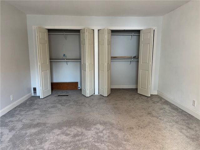 58 Evergreen Ter, Uniontown, PA 15401