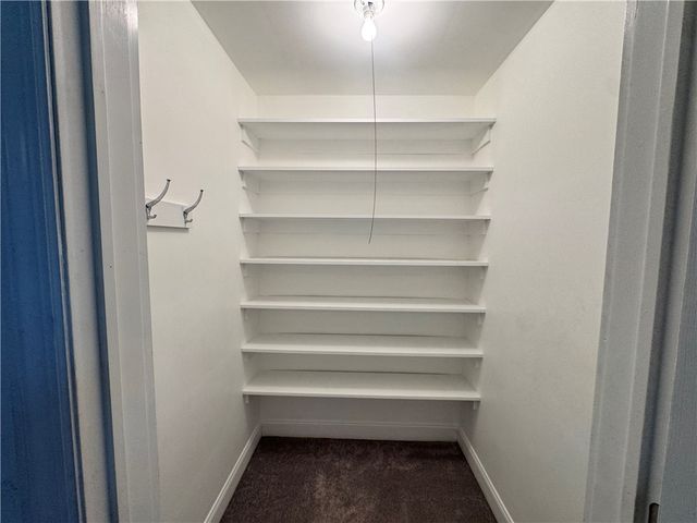 58 Evergreen Ter, Uniontown, PA 15401