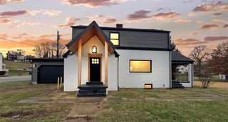 58 Evergreen Ter, Uniontown, PA 15401