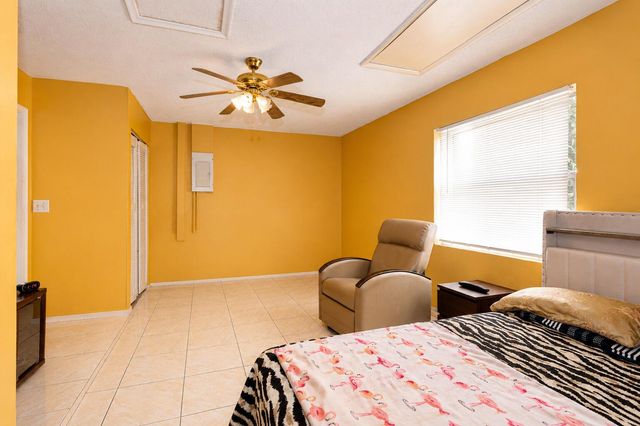 10304 Pippin Lane, Royal Palm Beach, FL 33411