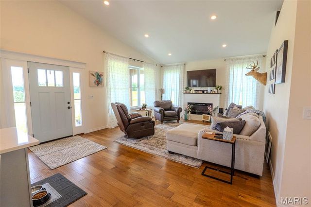 20372 County Road 6380, Newburg, MO 65550