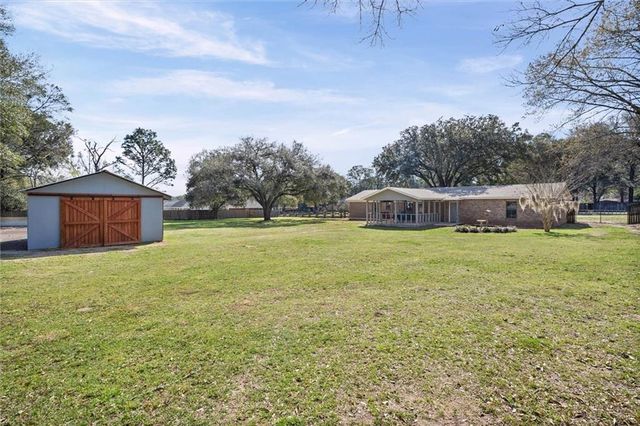 6930 Ching Lynch Road, Mobile, AL 36618