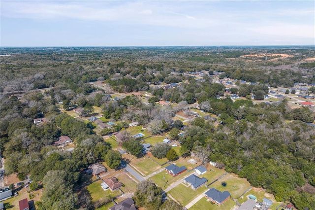 6930 Ching Lynch Road, Mobile, AL 36618