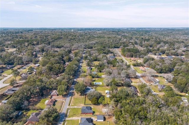 6930 Ching Lynch Road, Mobile, AL 36618