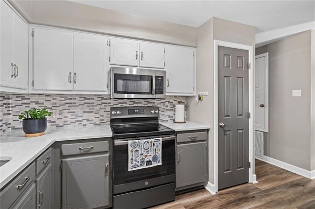 6930 Ching Lynch Road, Mobile, AL 36618