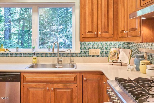 3105 Whitfield Road, Chapel Hill, NC 27514