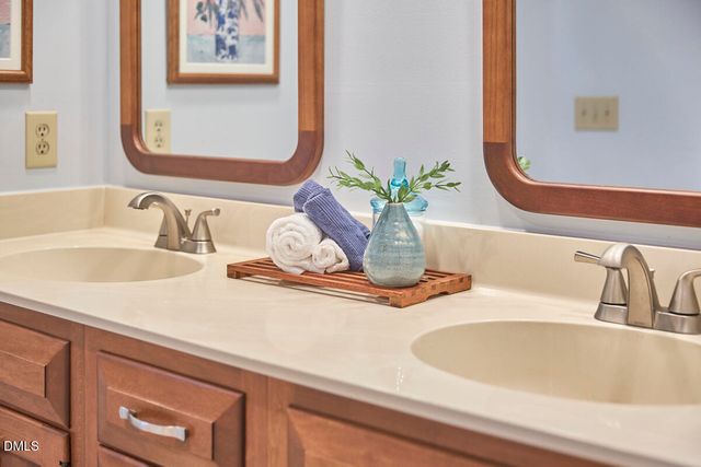 3105 Whitfield Road, Chapel Hill, NC 27514