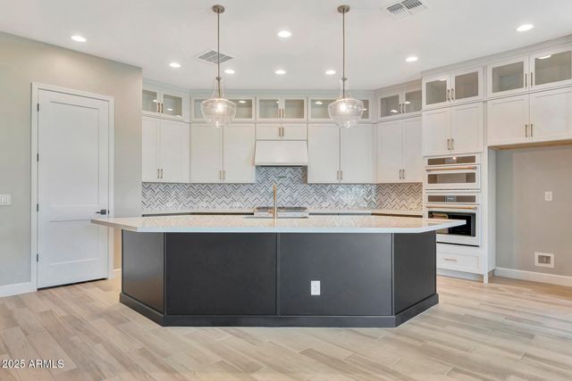 21548 W PIERSON Street, Buckeye, AZ 85396