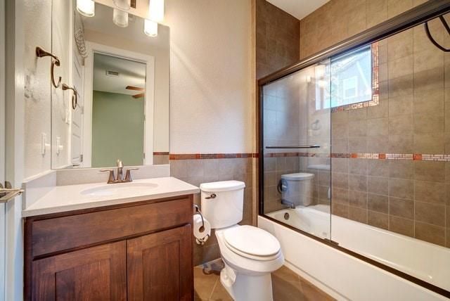 2002 Tramson DR 105C, Austin, TX 78741