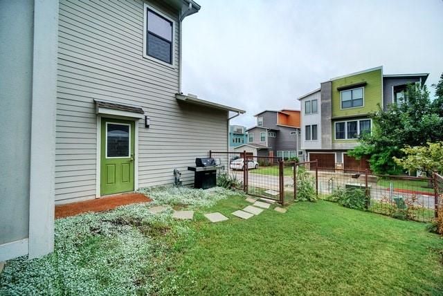 2002 Tramson DR 105C, Austin, TX 78741