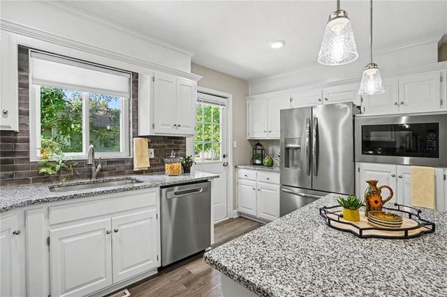 9638 N Wayne Avenue, Kansas City, MO 64155