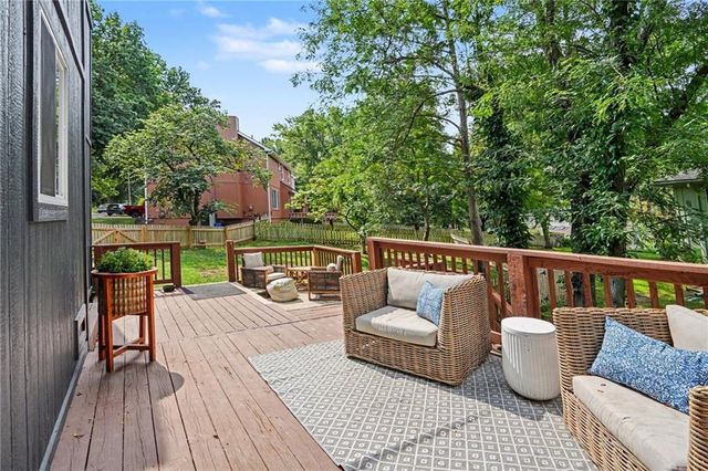 9638 N Wayne Avenue, Kansas City, MO 64155