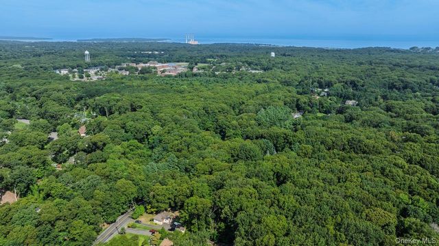 468 Old Bridge Road, Northport, NY 11768