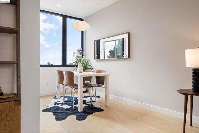 4037 Park Blvd, Oakland, CA 94602