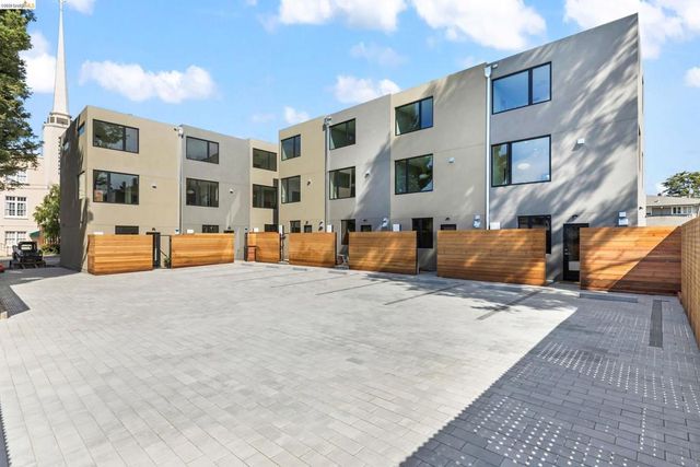 4037 Park Blvd, Oakland, CA 94602