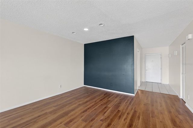 7880 PALM AIRE LANE 205, Sarasota, FL 34243