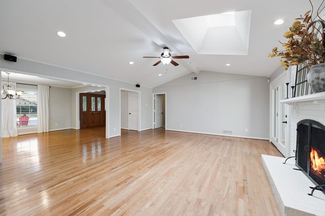 7406 La Manga Drive, Dallas, TX 75248