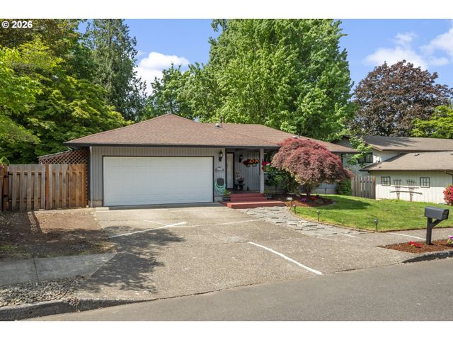 3910 Se EL CAMINO Dr, Gresham, OR 97080