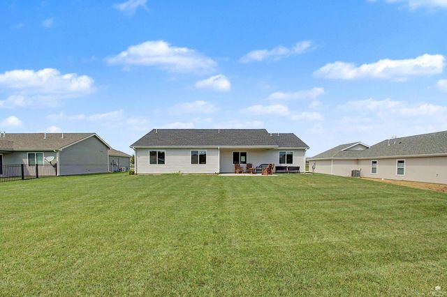 9168 Dave Drive, Manhattan, KS 66502