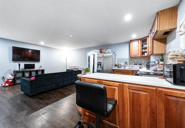 539 Melbourne Street, Houston, TX 77022