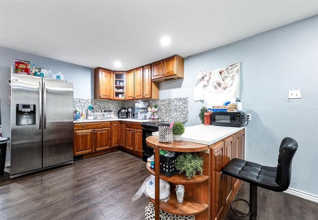 539 Melbourne Street, Houston, TX 77022