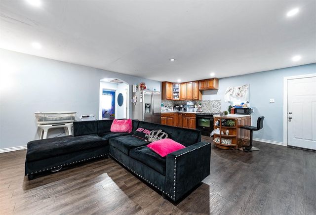 539 Melbourne Street, Houston, TX 77022